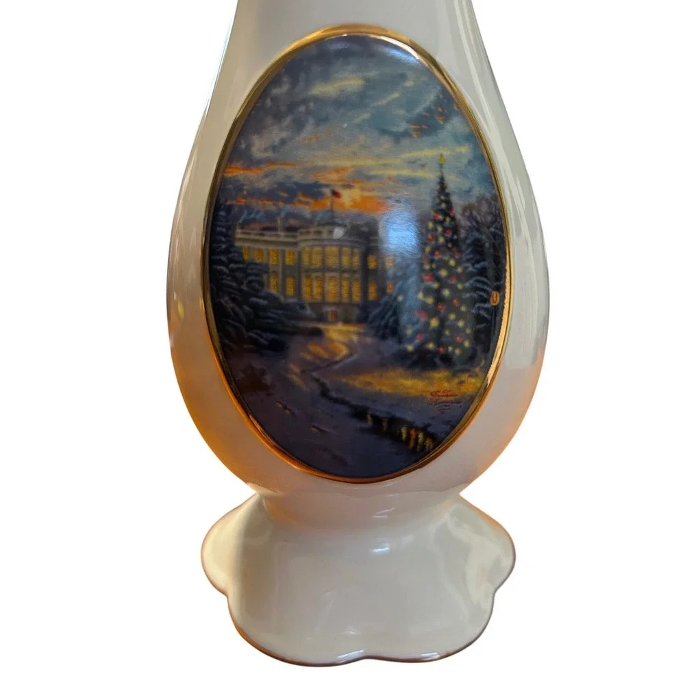 VTG Thomas Kinkade‎ Lights of Liberty Porcelain Vase Avon White House Christmas